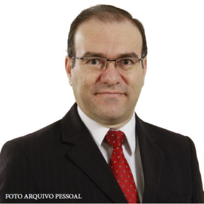 Dr. Júlio Aparecido Costa Rocha