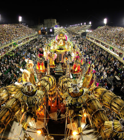 Confira a programação dos desfiles para o carnaval de 2015 no Rio de Janeiro