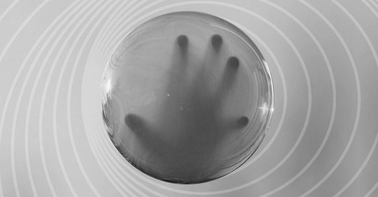 Espiral do Silêncio é uma das principais causas da alienação entre as pessoas
