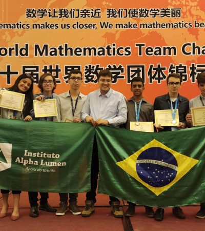 Alunos de São José dos Campos são destaque na Olimpíada Internacional de Matemática