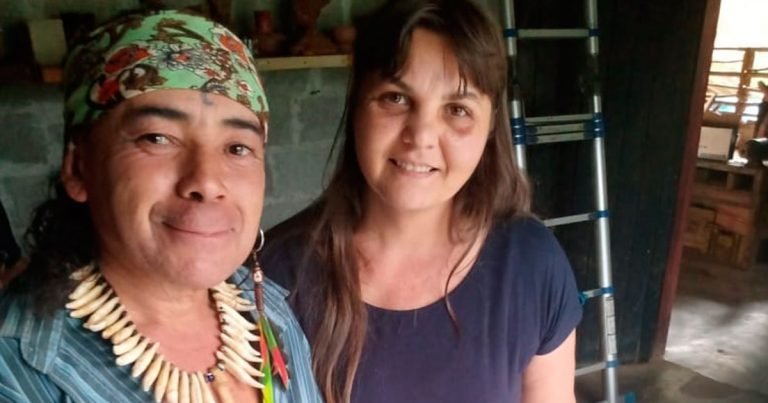Professora Estadual recebe apoio de ONG para ter acesso à internet